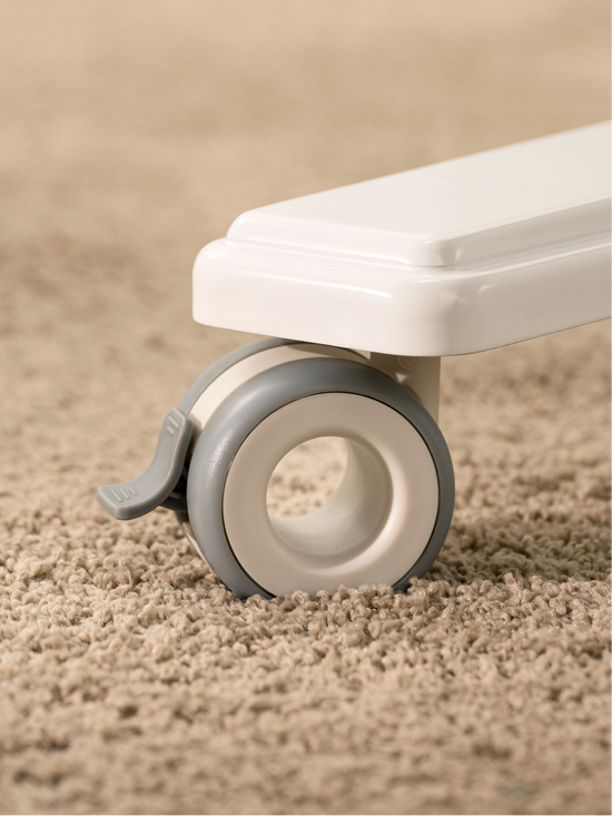 Hollow, shaft less wheel design